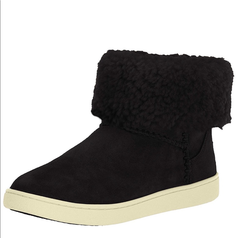Ugg, Mika boots